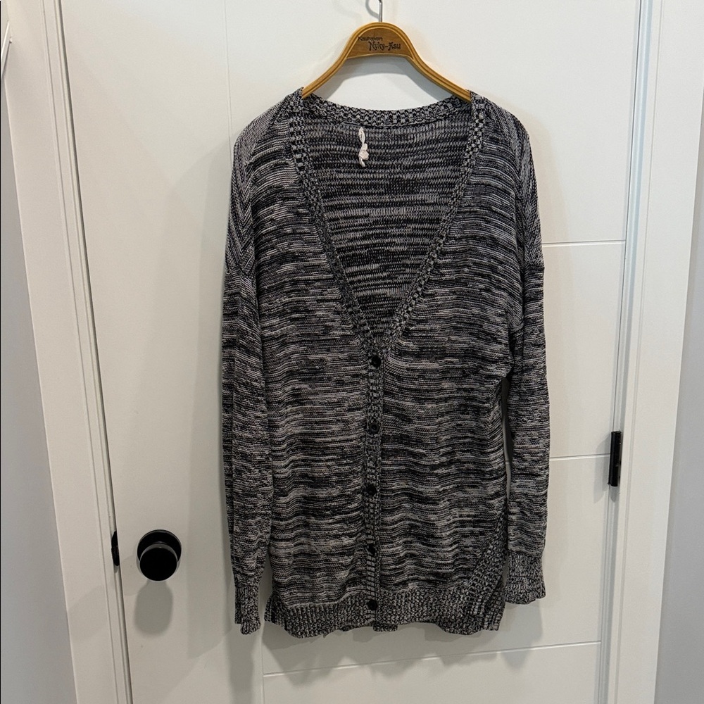 BCBGeneration Black and White Knit Sweater size medium